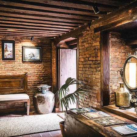 Hotel Patan House กาฐมาณฑุ ภายนอก รูปภาพ