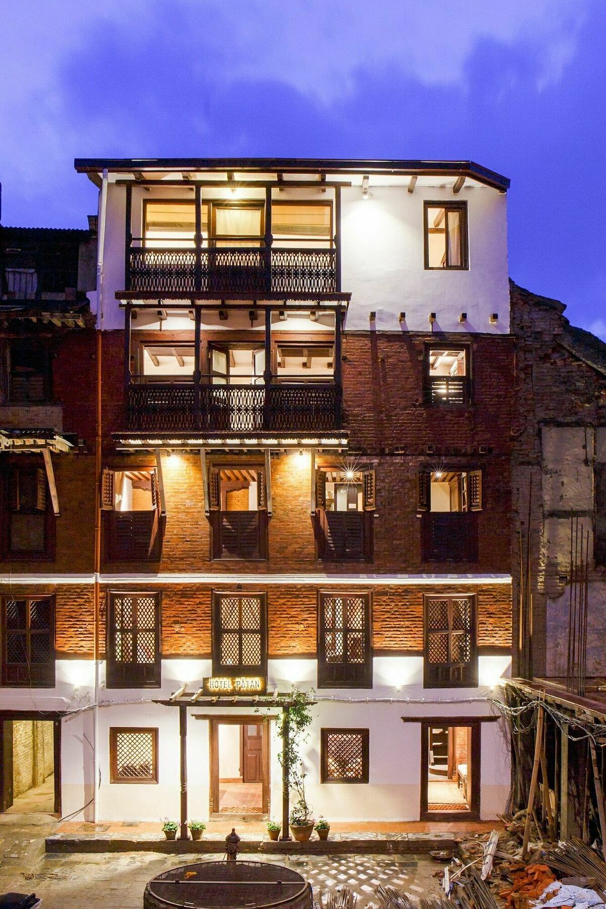 Hotel Patan House กาฐมาณฑุ ภายนอก รูปภาพ
